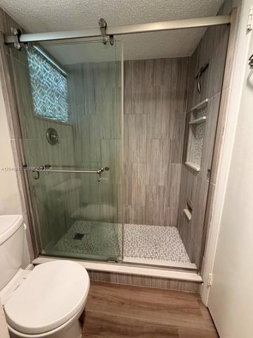 408 NW 68th Ave 209, Plantation, FL 33317
