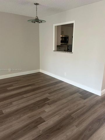 408 NW 68th Ave 209, Plantation, FL 33317
