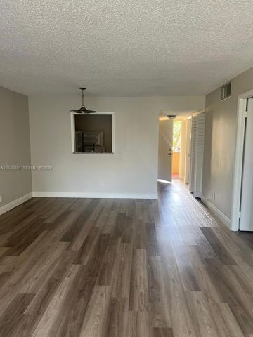 408 NW 68th Ave 209, Plantation, FL 33317