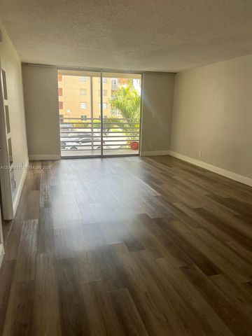 408 NW 68th Ave 209, Plantation, FL 33317