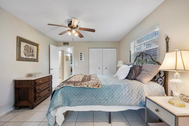 157 Flanders D, Delray Beach, FL 33484