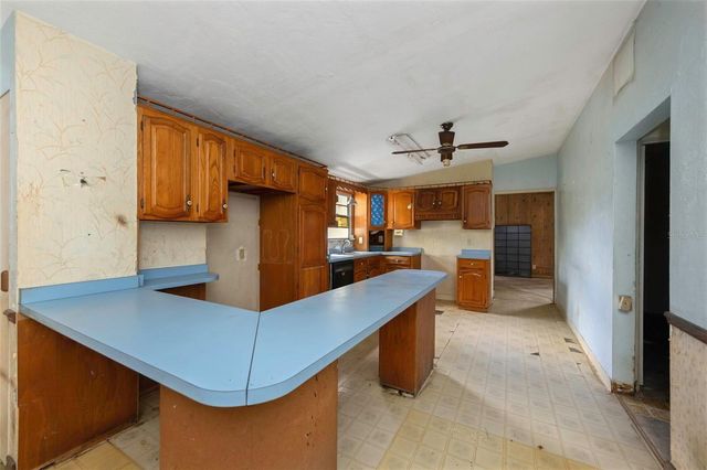 8858 67TH WAY N, Pinellas Park, FL 33782