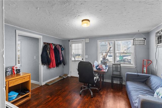 805 Rhodes Avenue, Grandview, MO 64030