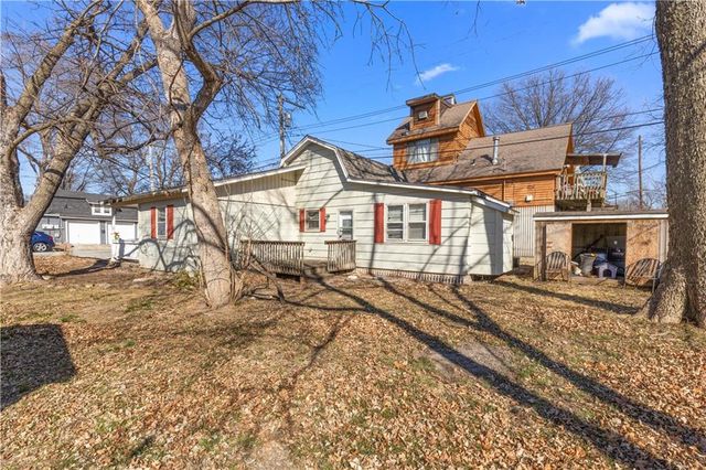805 Rhodes Avenue, Grandview, MO 64030