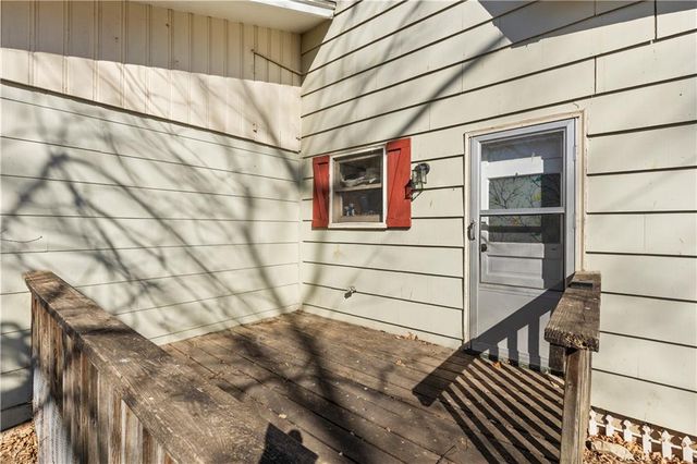 805 Rhodes Avenue, Grandview, MO 64030