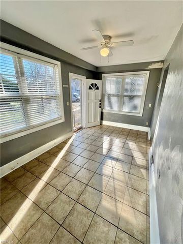 210 Pennsylvania Ave Apt 1, Norfolk, VA 23504