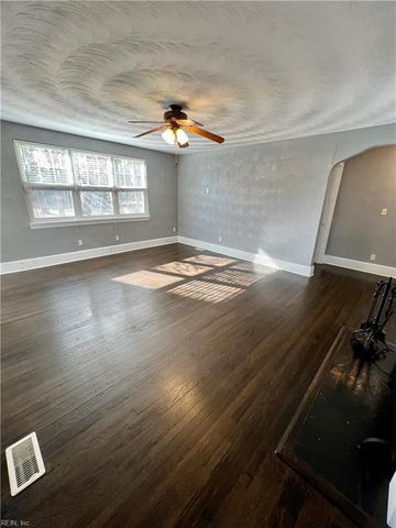 210 Pennsylvania Ave Apt 1, Norfolk, VA 23504