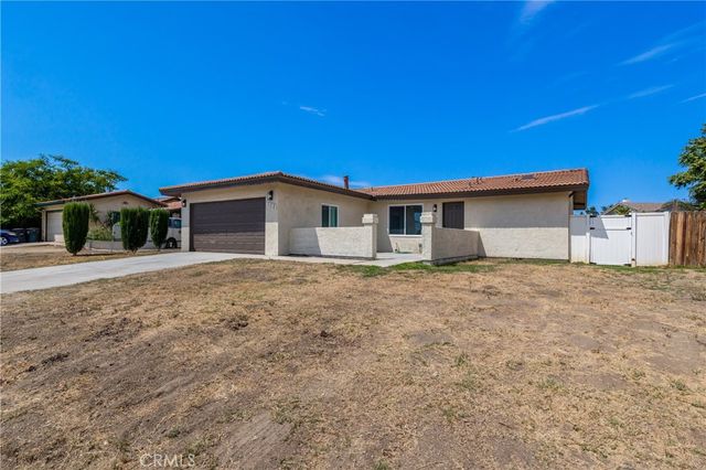 152 E Sage Avenue, San Jacinto, CA 92582
