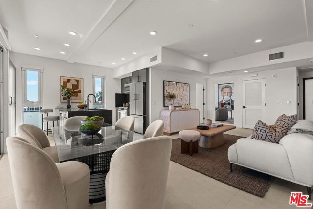 1257 N Sweetzer Avenue 404, West Hollywood, CA 90069