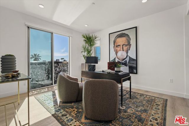 1257 N Sweetzer Avenue 404, West Hollywood, CA 90069