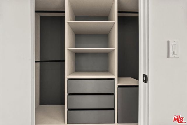 1257 N Sweetzer Avenue 404, West Hollywood, CA 90069