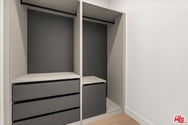 1257 N Sweetzer Avenue 404, West Hollywood, CA 90069