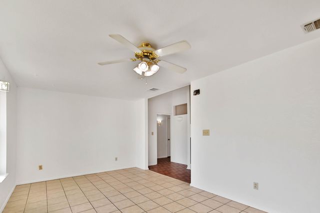 4913 56th Street, Lubbock, TX 79414