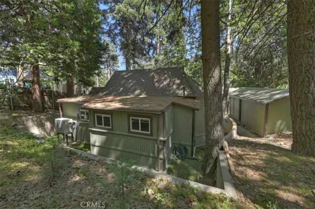 856 Virginia Court, Lake Arrowhead, CA 92352