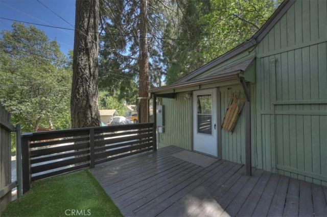856 Virginia Court, Lake Arrowhead, CA 92352