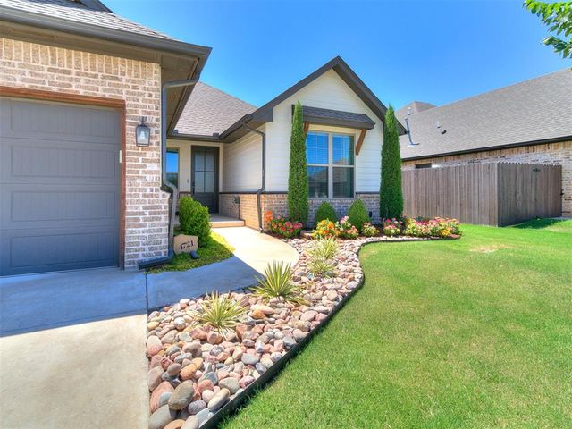 4721 Mustang Park Boulevard, Mustang, OK 73064