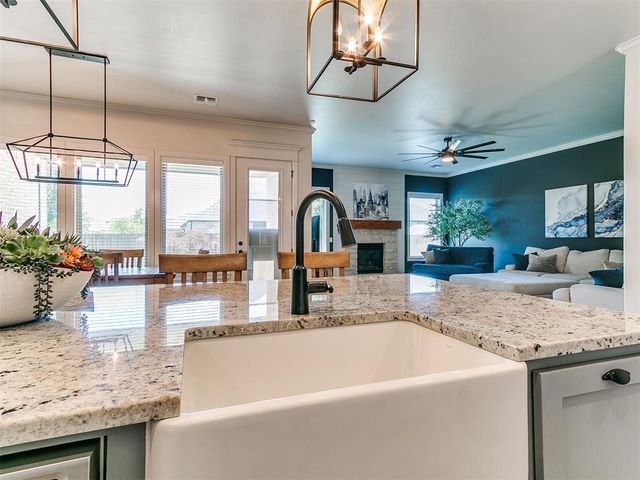 4721 Mustang Park Boulevard, Mustang, OK 73064