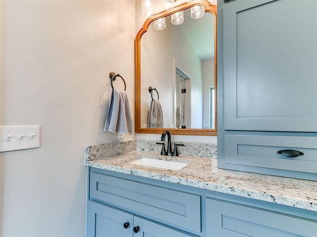 4721 Mustang Park Boulevard, Mustang, OK 73064