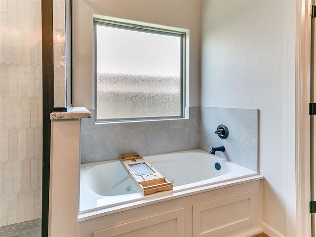 4721 Mustang Park Boulevard, Mustang, OK 73064