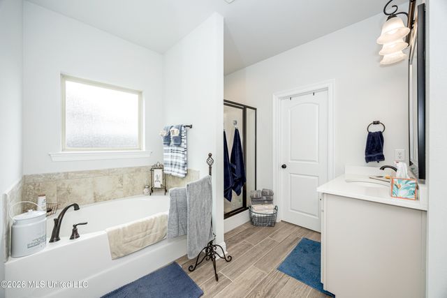 11633 Brookstone Drive, Ocean Springs, MS 39564