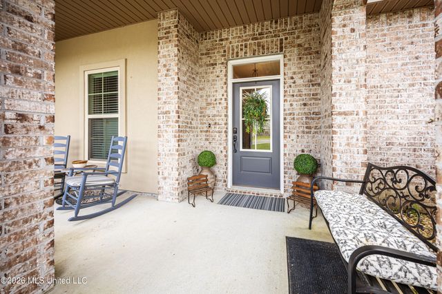 11633 Brookstone Drive, Ocean Springs, MS 39564