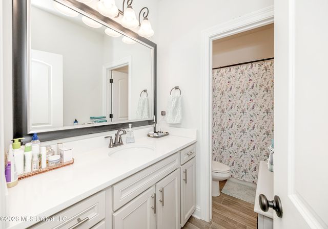 11633 Brookstone Drive, Ocean Springs, MS 39564