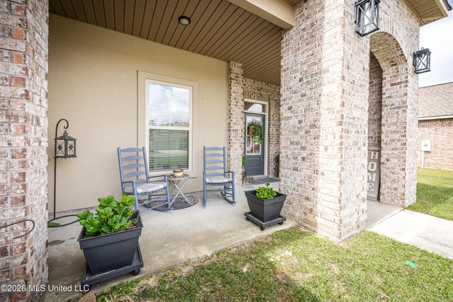 11633 Brookstone Drive, Ocean Springs, MS 39564