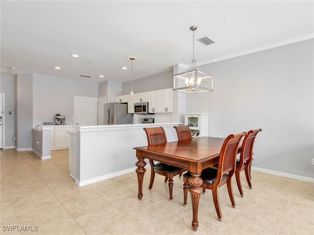 15918 Marcello CIR 239, Naples, FL 34110