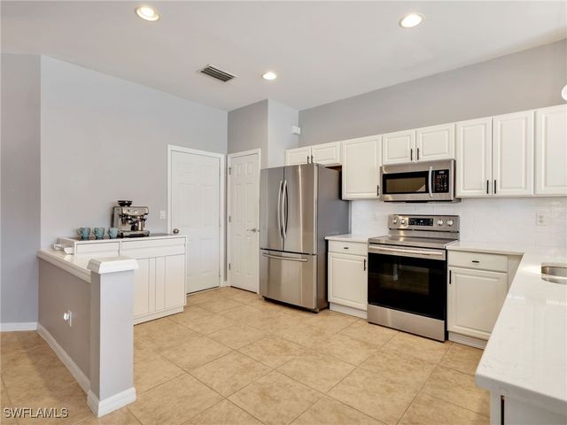 15918 Marcello CIR 239, Naples, FL 34110