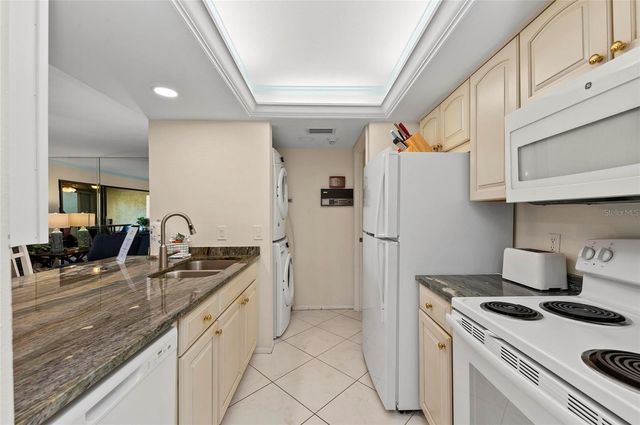 6342 MIDNIGHT PASS ROAD 212, Sarasota, FL 34242