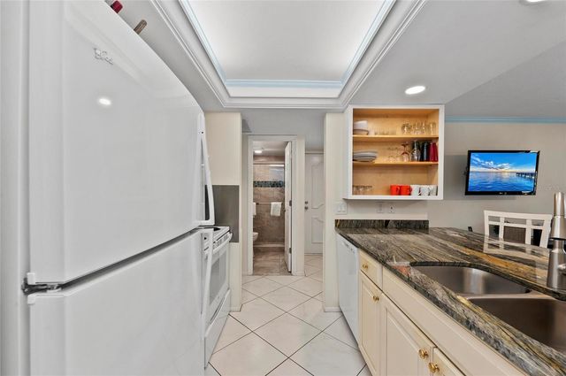 6342 MIDNIGHT PASS ROAD 212, Sarasota, FL 34242