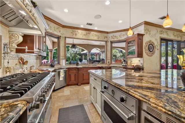5481 Collingwood, Calabasas, CA 91302