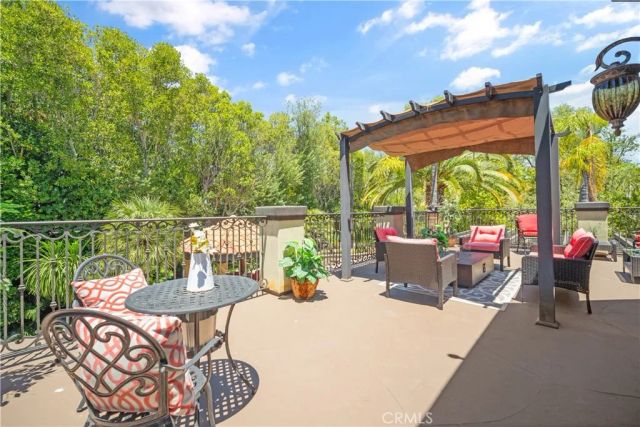 5481 Collingwood, Calabasas, CA 91302