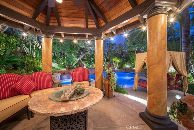 5481 Collingwood, Calabasas, CA 91302