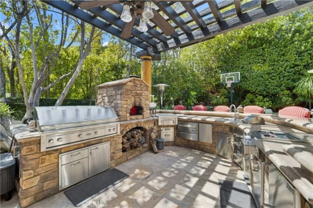5481 Collingwood, Calabasas, CA 91302