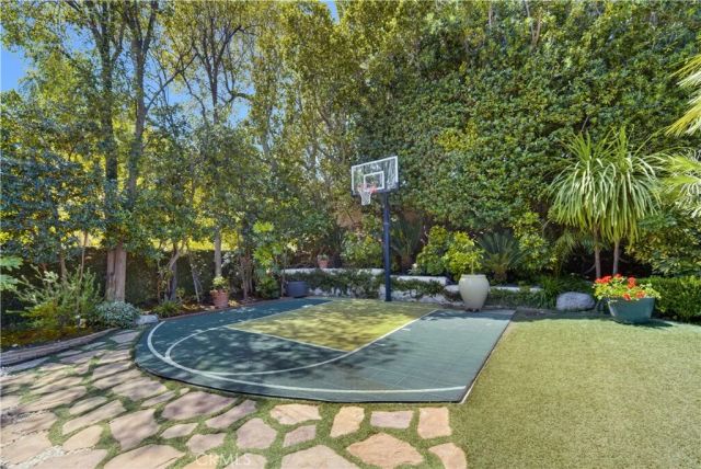5481 Collingwood, Calabasas, CA 91302