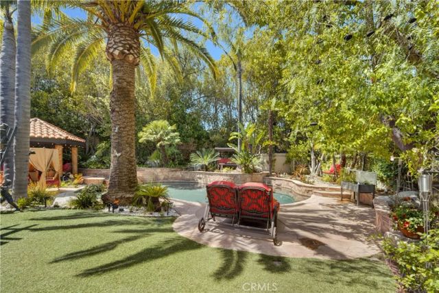 5481 Collingwood, Calabasas, CA 91302