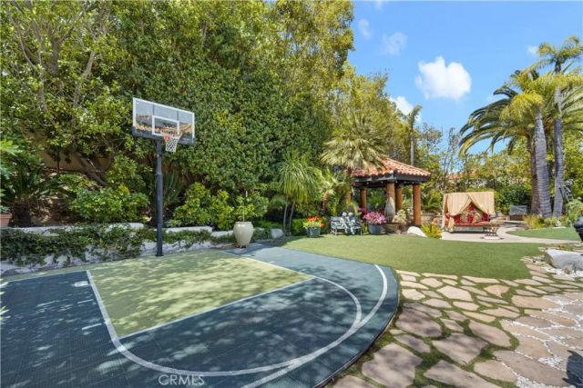 5481 Collingwood, Calabasas, CA 91302