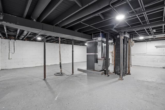 4320 Calhoun Street, Gary, IN 46408