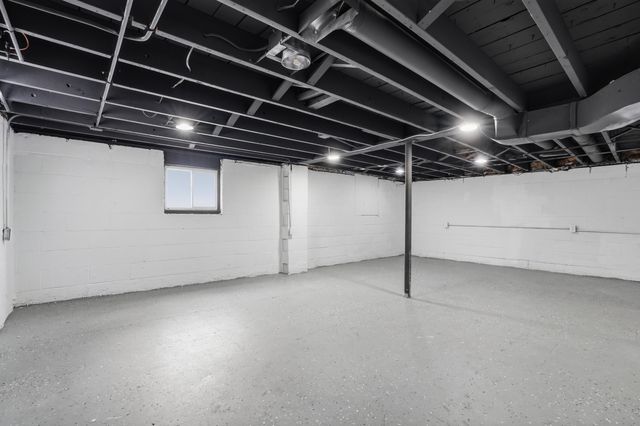 4320 Calhoun Street, Gary, IN 46408