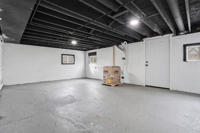 4320 Calhoun Street, Gary, IN 46408