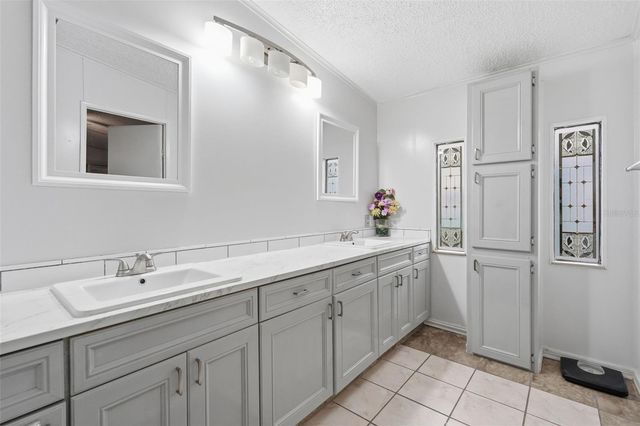 5027 FOREST CREST DRIVE, Lakeland, FL 33810