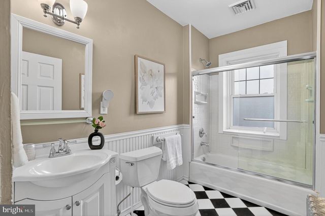 100 W PHIL ELLENA ST, Philadelphia, PA 19119