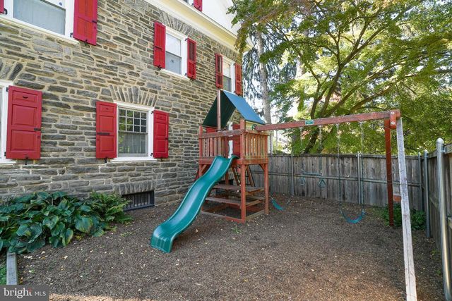 100 W PHIL ELLENA ST, Philadelphia, PA 19119