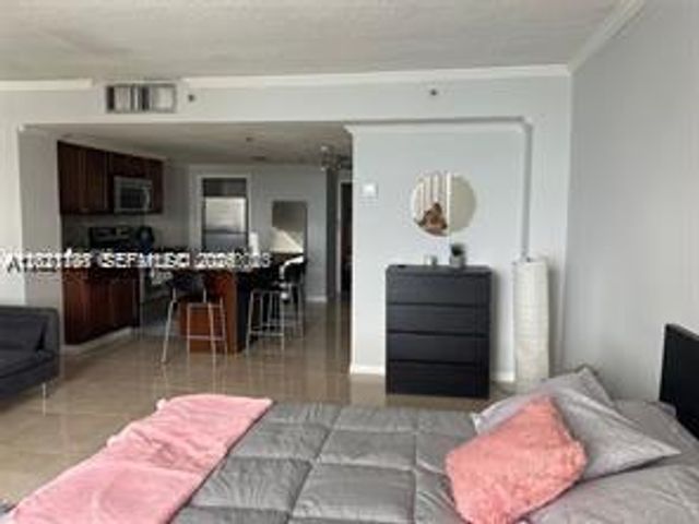 825 BRICKELL BAY DR 1243, Unincorporated Dade County, FL 33131
