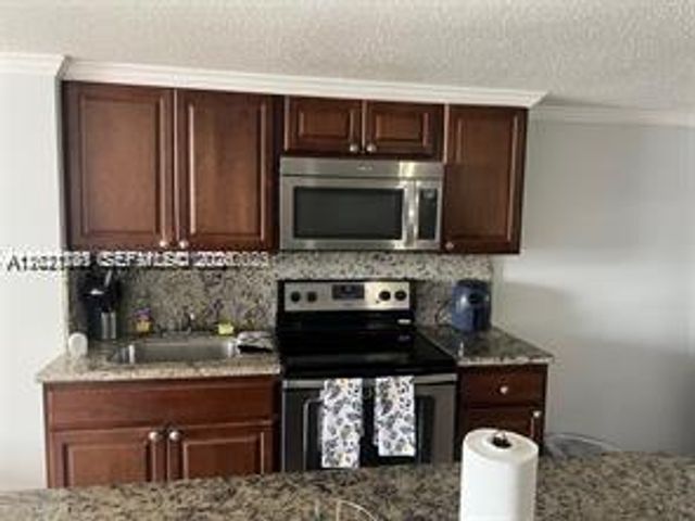 825 BRICKELL BAY DR 1243, Unincorporated Dade County, FL 33131