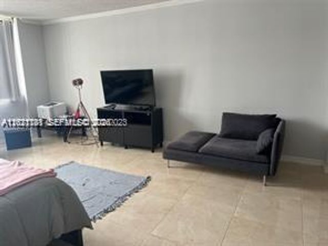 825 BRICKELL BAY DR 1243, Unincorporated Dade County, FL 33131