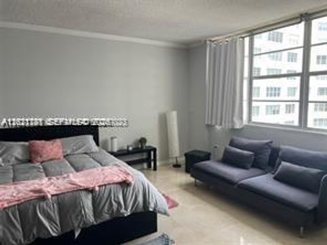 825 BRICKELL BAY DR 1243, Unincorporated Dade County, FL 33131