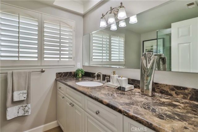 2747 Granvia Place, Thousand Oaks, CA 91360