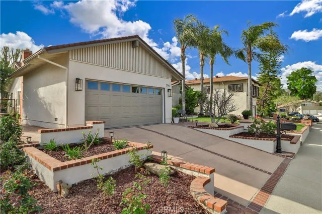 2747 Granvia Place, Thousand Oaks, CA 91360